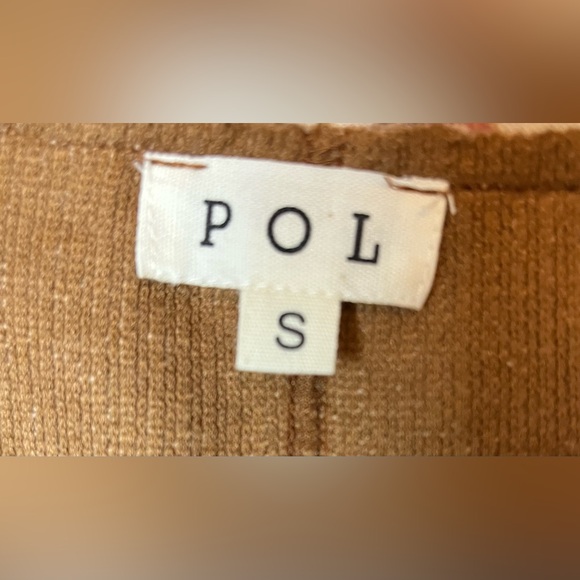 POL Bloom & Floral  Mocha Heathered Crewneck ribbed with Floral Trim - Picture 5 of 13